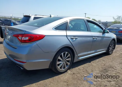 2016 Hyundai Sonata Sport z USA, uszkodzony, nr VIN 5NPE34AF0GH296965